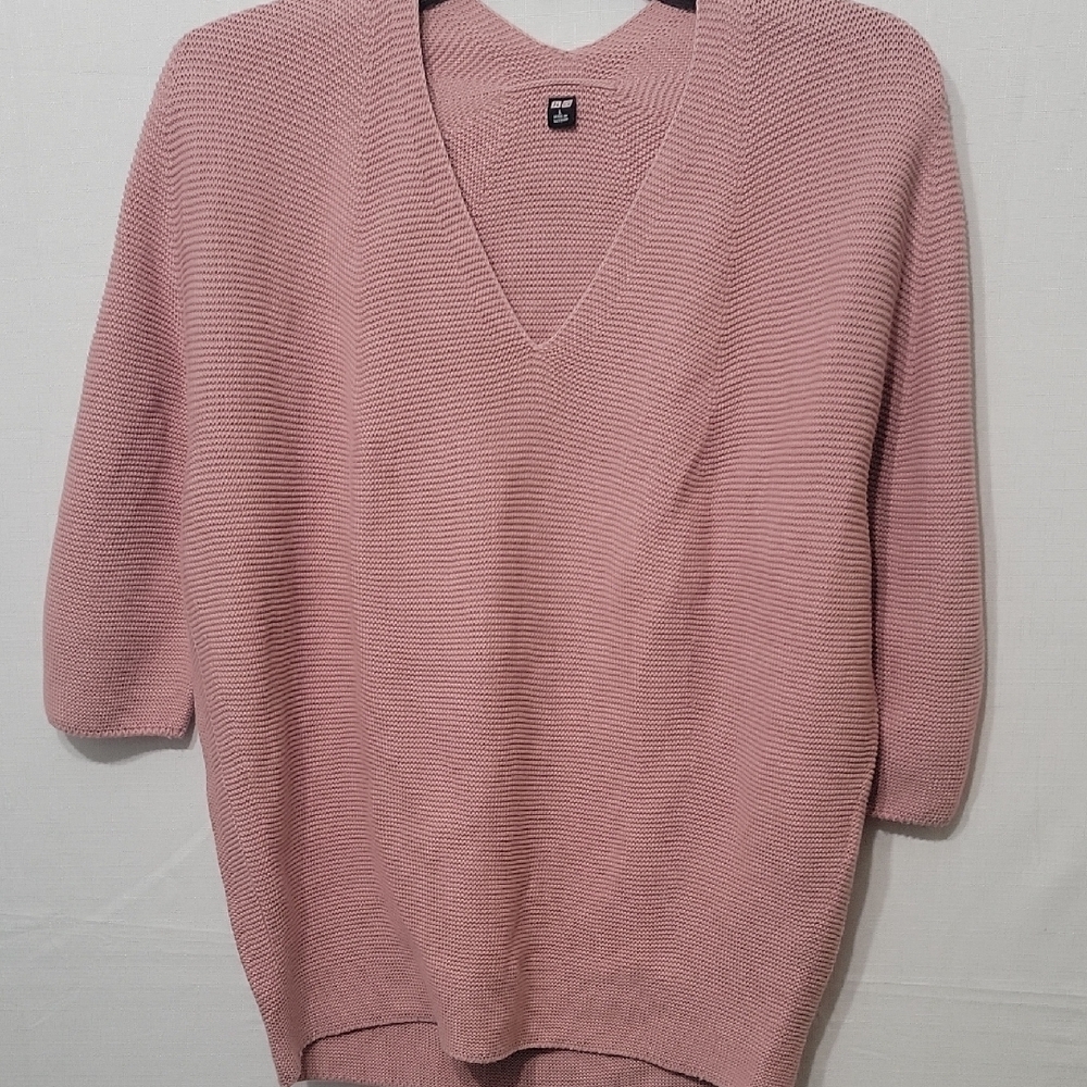 Uniqlo Women's Soft Pink V-Neck Sweater Top Size L